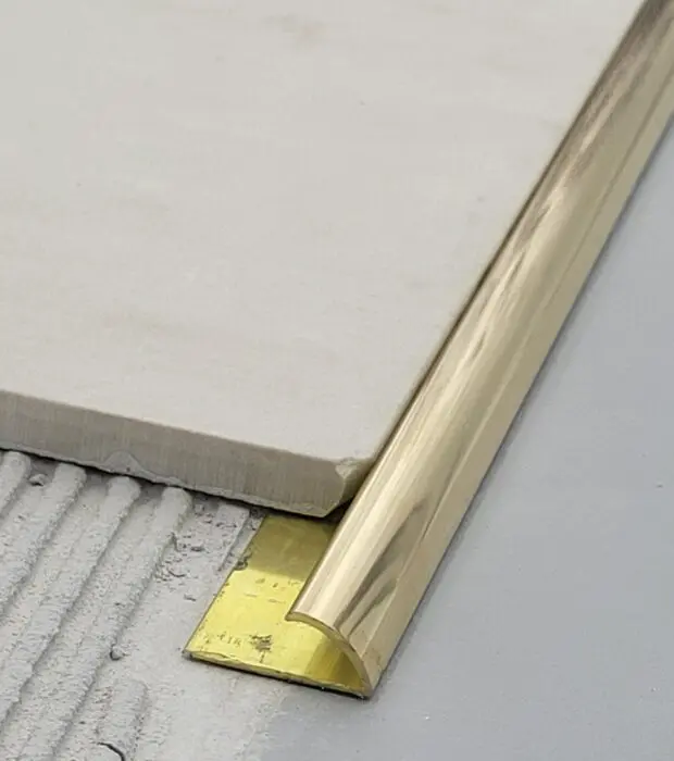 afslutningsprofil til fliser kvartrundt poleret messing