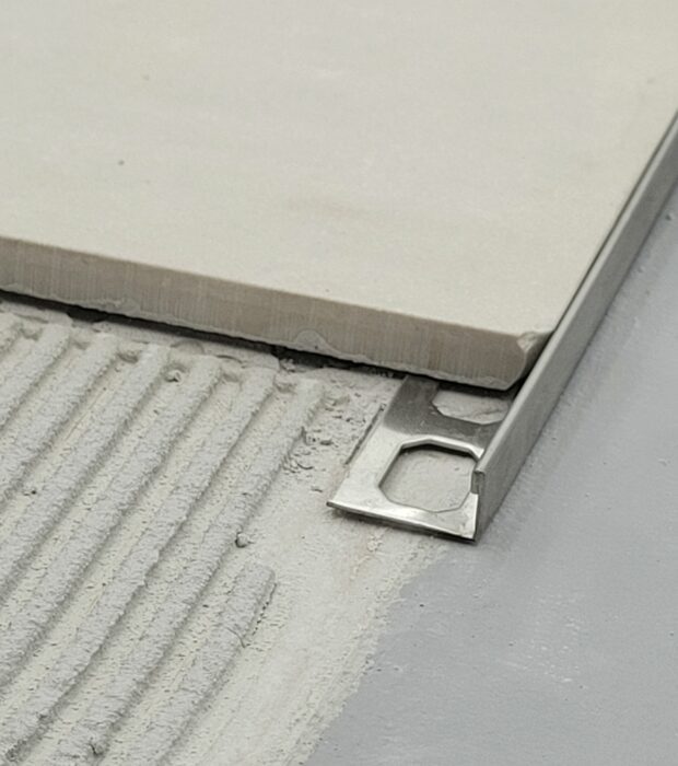 Afslutningsprofil til fliser - Blank Stål - 300 cm