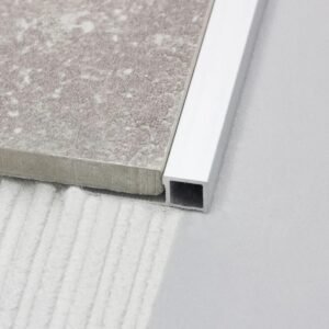 9 Mm Firkant Afslutning Lukket Bund Mat Alu 250 Cm
