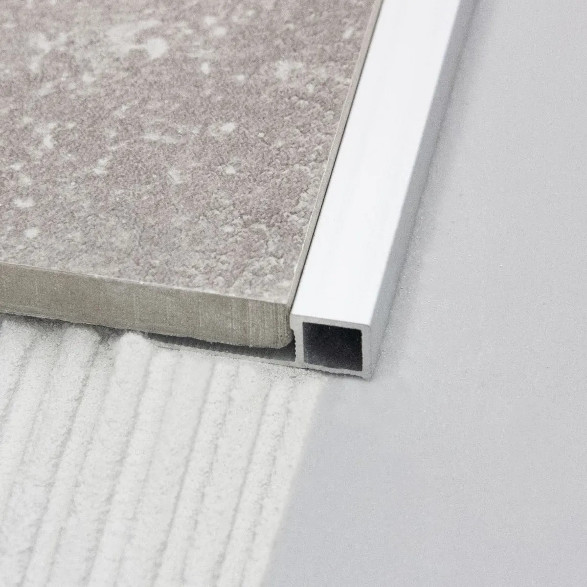 9 Mm Firkant Afslutning Lukket Bund Mat Alu 250 Cm