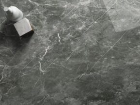 Storformat fliser marmor
